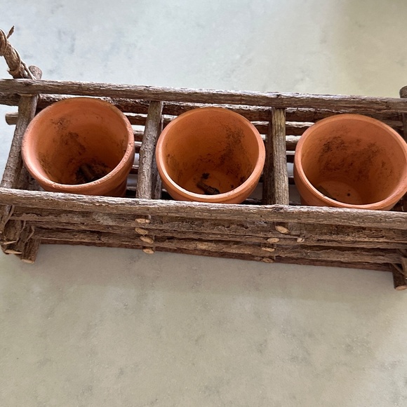 Grapevine 3 Clay Pot Herb Garden - Picture 2 of 6